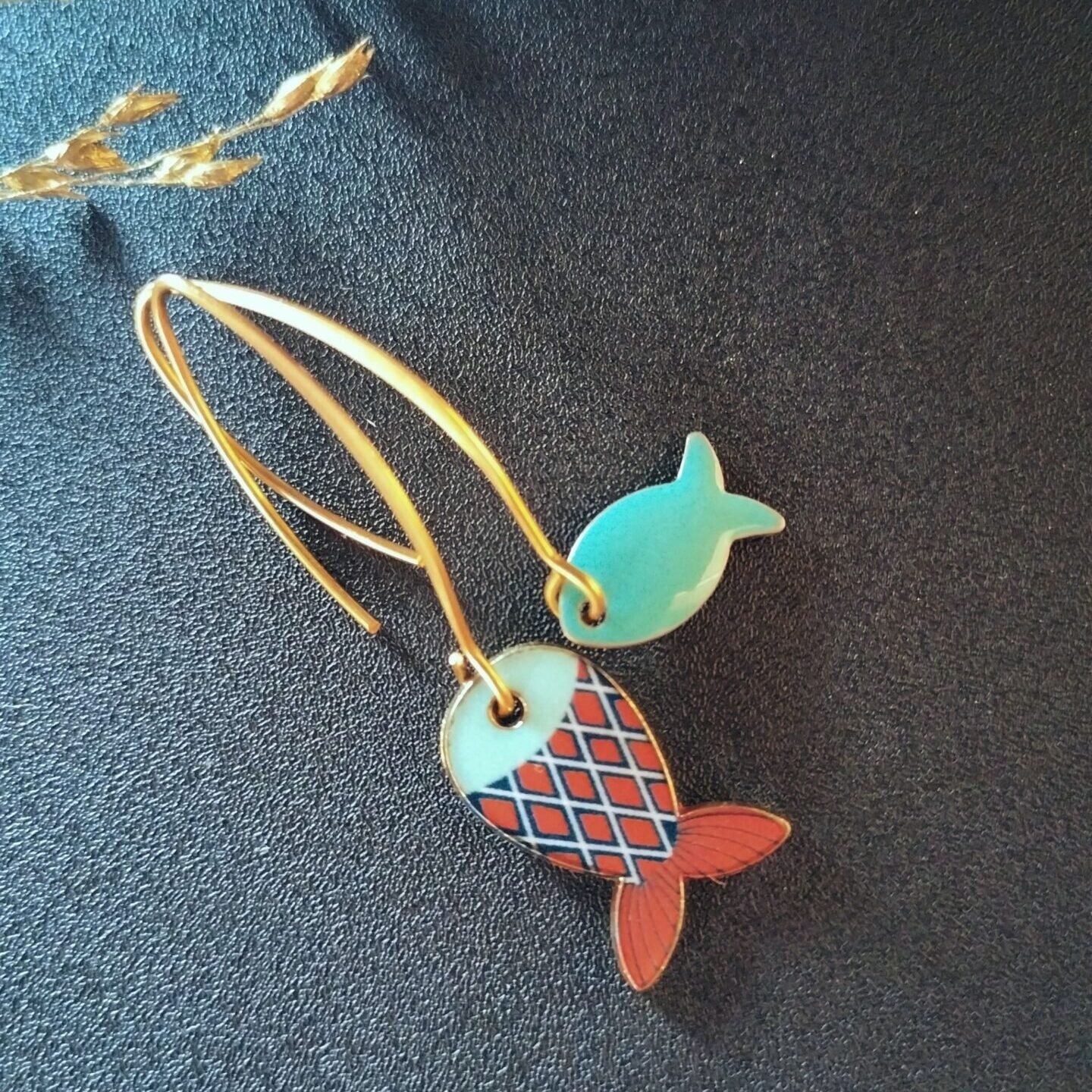 Asymmetric Fish LIGHT BLUE